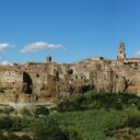 Little Jerusalem: Pitigliano, a town extending over volcanic rock